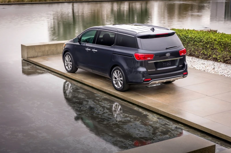 Kia Carnival III (YP) 2014–2020