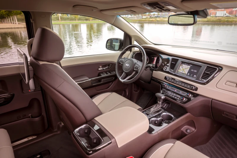 Kia Carnival III (YP) 2014–2020