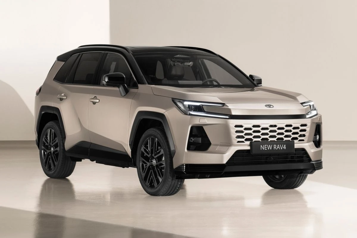 Технические характеристики Toyota RAV4 VI (XA60) 2026–наст. вр. — двигатели, трансмиссии и размеры для рынка Украины