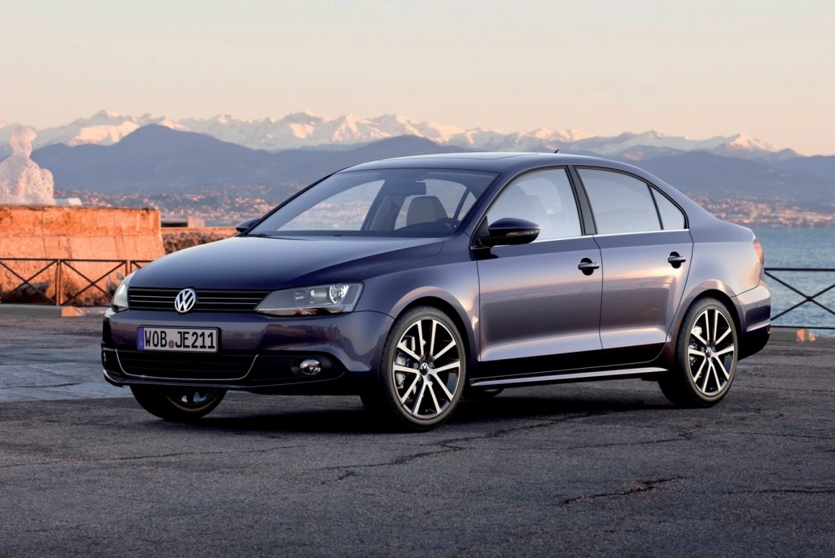 Volkswagen Jetta VI (Typ 16 / A6): глобальний седан із кількома ринковими біографіями
