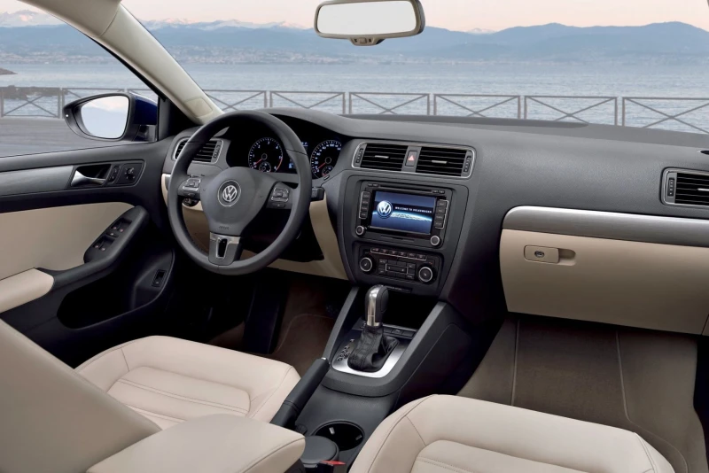 Volkswagen Jetta VI 2010–2018