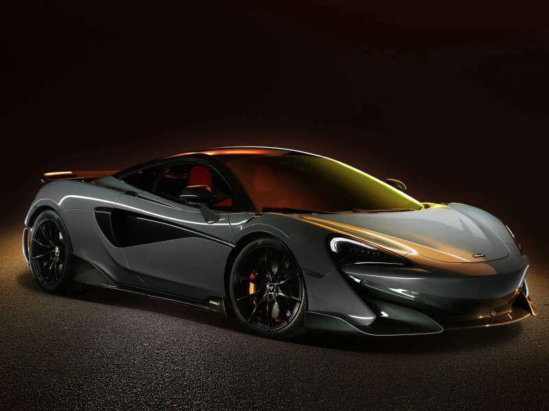 Списаний McLaren 600LT відновили за тиждень за допомогою деталі Mercedes