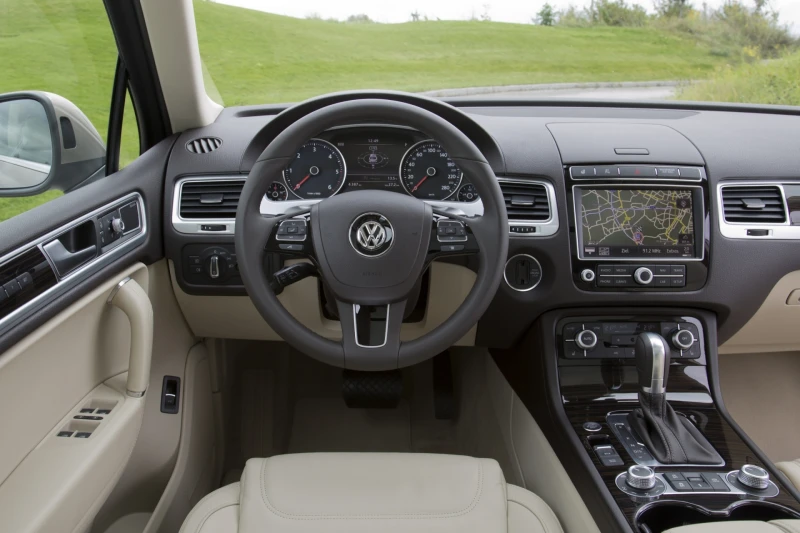 Volkswagen Touareg II 7P