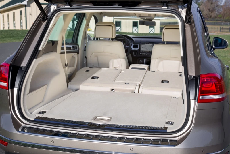 Volkswagen Touareg II 7P