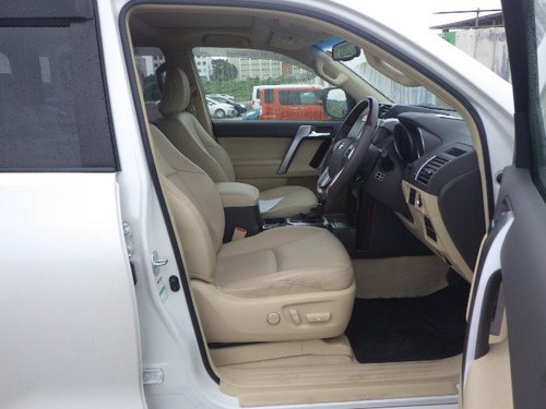 2014 Toyota Land Cruiser Prado - Front Seats