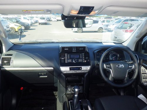 2020 Toyota Land Cruiser Prado - Dashboard