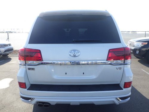 2018 Toyota Land Cruiser - Rear