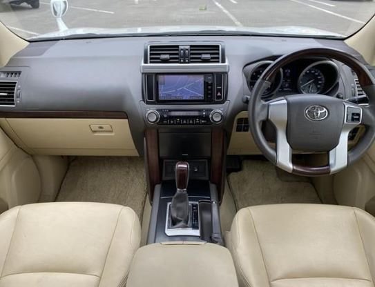 2016 Toyota Land Cruiser Prado TX L - Infotainment