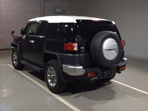 2013 Toyota FJ Cruiser LHS Rear