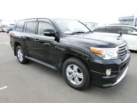2013 Toyota Land Cruiser AX Grille