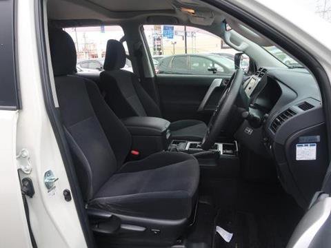 2017 Toyota Land Cruiser Prado TX Front Cabin