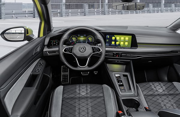 2020 VW Golf Interior