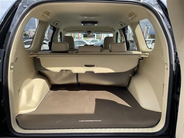 2016 Toyota Land Cruiser Prado TX - Boot