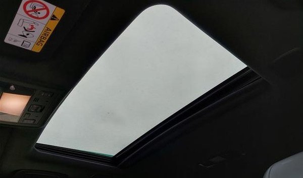 2017 Toyota Land Cruiser ZX - Sunroof