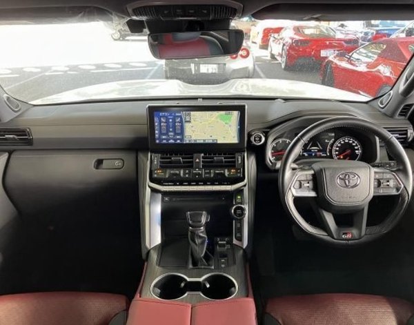 2021 Toyota Land Cruiser GR Sport - Cockpit