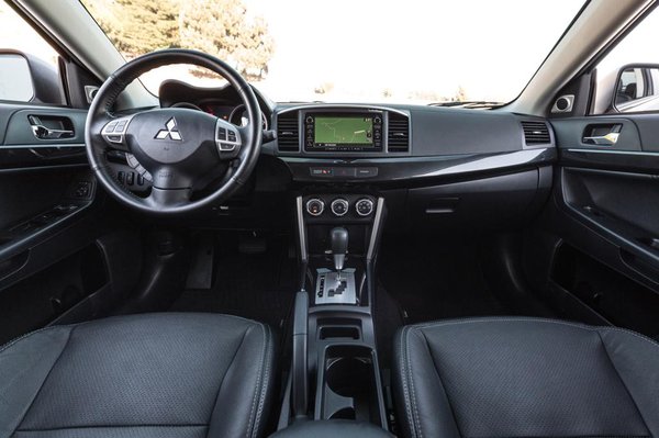 Mitsubishi Lancer Evolution Front Cabin