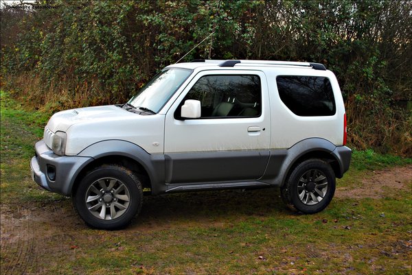 Suzuki Jimny side
