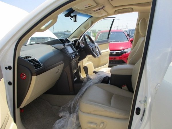 2017 Toyota Land Cruiser Prado TX L - Interior