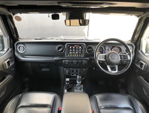2019 Jeep Wrangler Unlimited Sahara - Cockpit
