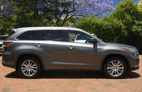 2015 Toyota Kluger Grande - Side