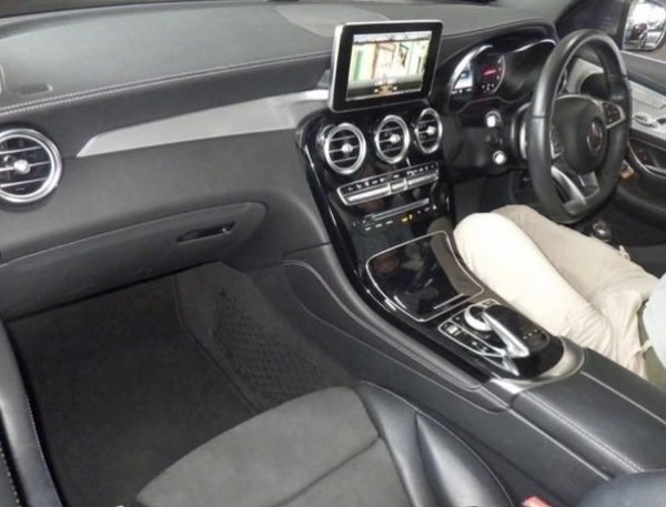 2017 Mercedes GLC200 Sport