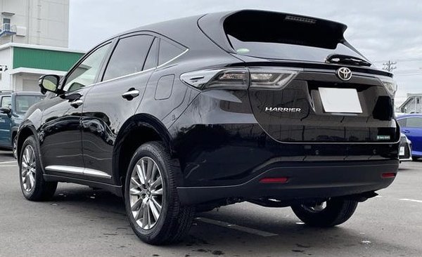 2017 Toyota Harrier Premium - Rear