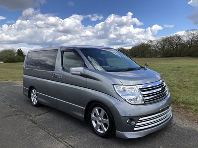 2007 Nissan Elgrand Highway Star - NS Front