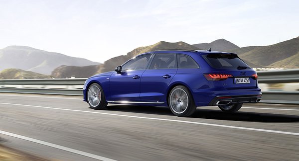 Audi A4 Avant Left Side