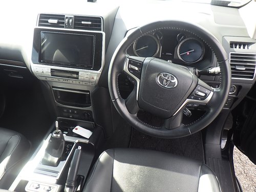 2019 Toyota Land Cruiser Prado - Dashboard
