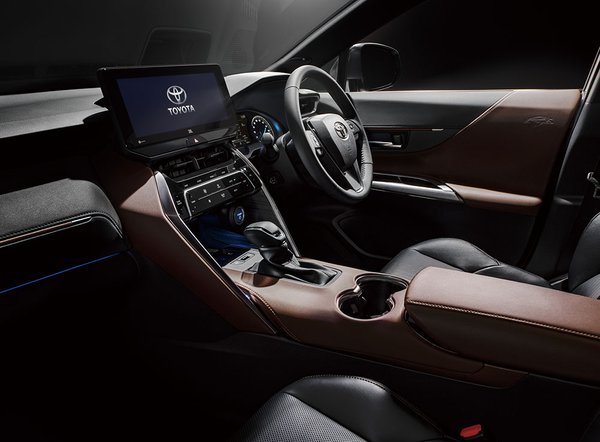 Toyota Harrier Premium - Infotainment