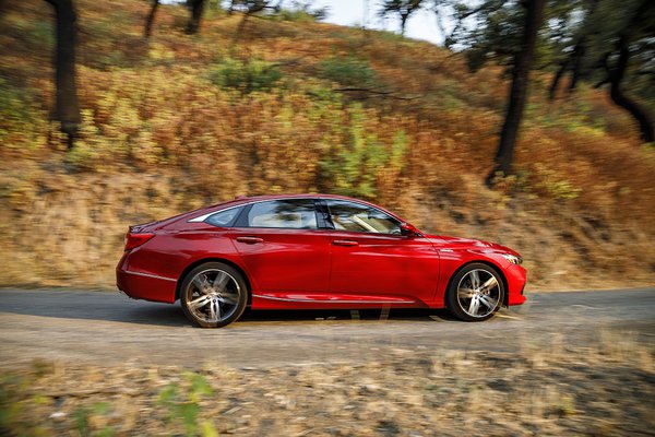 Honda Accord Sport 2.OL