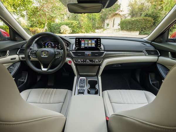 Honda Accord Hybrid interior
