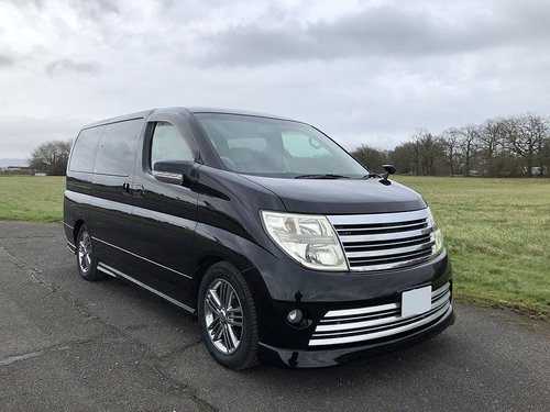 2007 Nissan Elgrand Rider - NS Front
