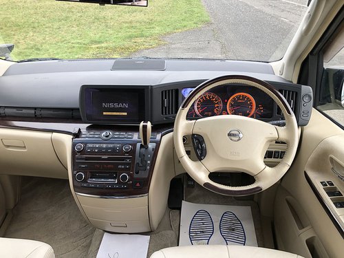 2007 Nissan Elgrand Rider - Dashboard