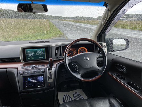 2007 Nissan Elgrand Highway Star - Infotainment