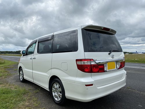 2004 Toyota Alphard - OS Rear
