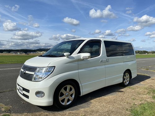 2008 Nissan Elgrand - OS Front