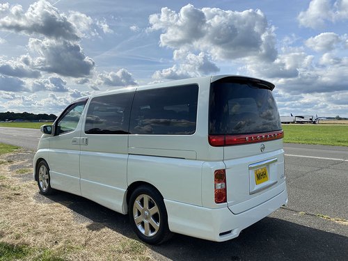 2008 Nissan Elgrand - OS Rear