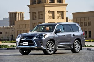 MHH Reviews The Flagship Lexus LX570