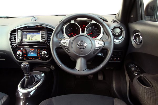 MHH JC Nissan Juke Front Cabin