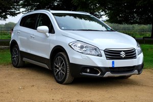 Suzuki SX-4 S - Cross - MHH Japanese Cars