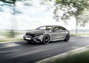 Mercedes-Benz-EQE-2023