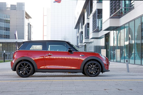 Mini Cooper D Side