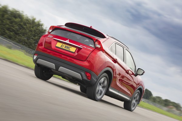 Mitsubishi Eclipse Cross image 2