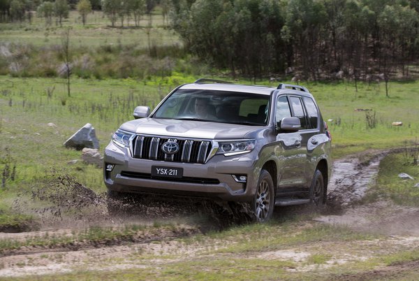 Toyota LandCruiser Prado Grille