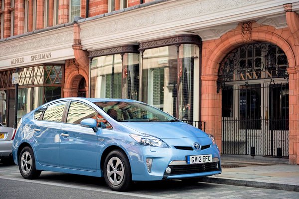 Prius image 2