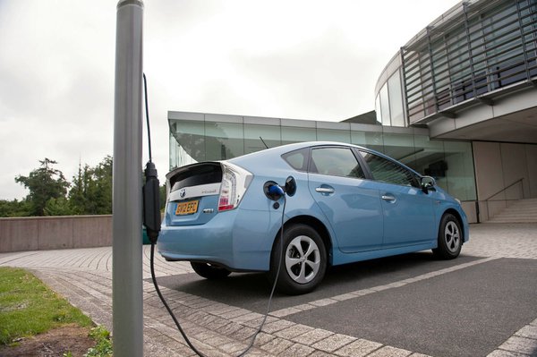 Prius image 3