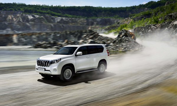Toyota Land Cruiser2