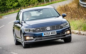 Volkswagen Passat Estate - Front