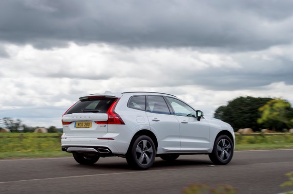 Volvo XC60 R-Design rear